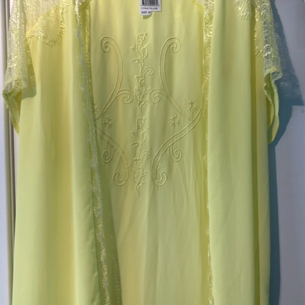 ASTR The Label Citrus Yellow Kimono Women’s Size Medium NWT